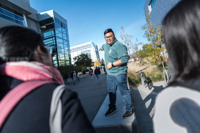 A student giving a campus tour on UBC's Okanagan campus